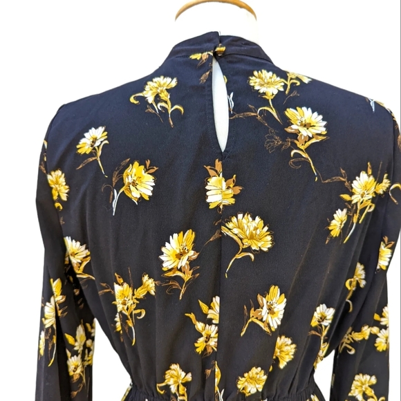 Forever 21 Black & Yellow Long Sleeve Floral Dress - Picture 5 of 6
